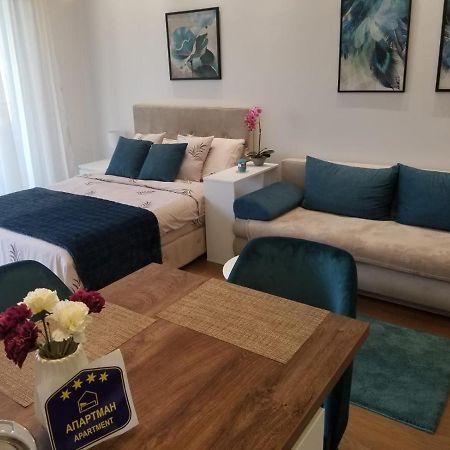 Azura Residence - New Luxury Apartment Belgrád Kültér fotó