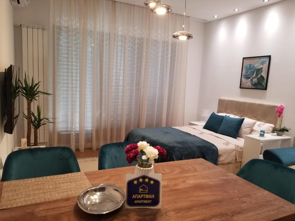 Azura Residence - New Luxury Apartment Belgrád Kültér fotó