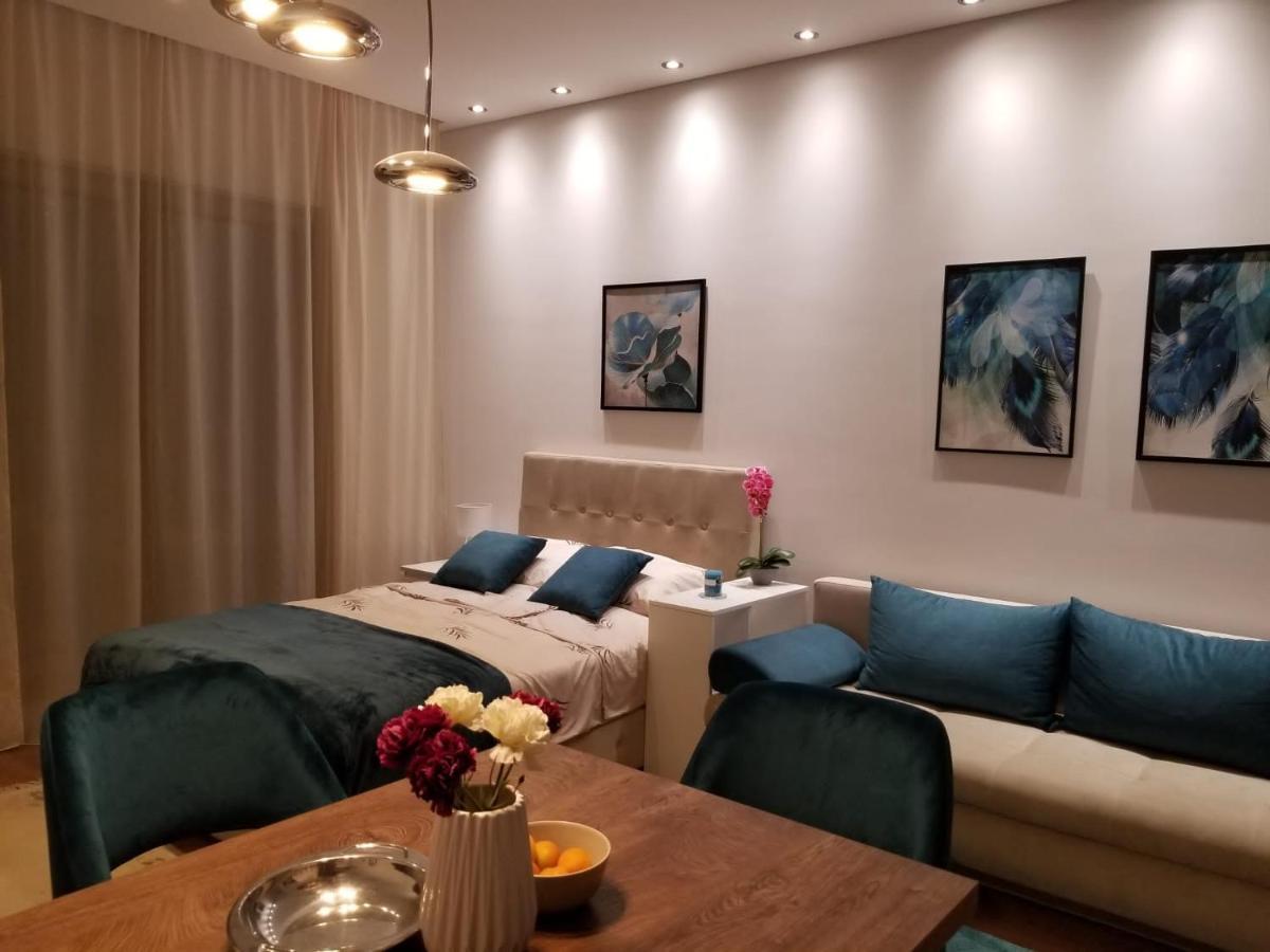 Azura Residence - New Luxury Apartment Belgrád Kültér fotó